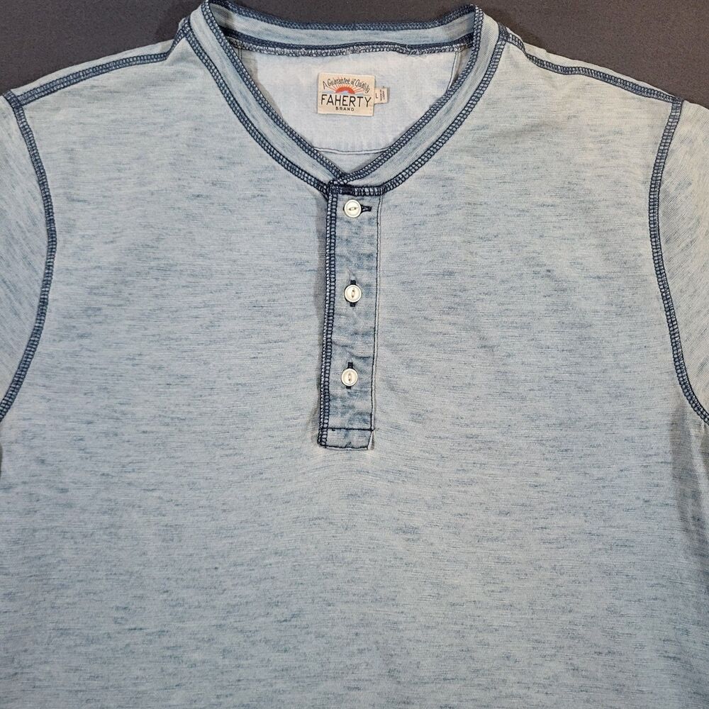 Faherty Mens L Henley Shirt Light Blue Heathered Slub Cotton Top Stitch Coastal